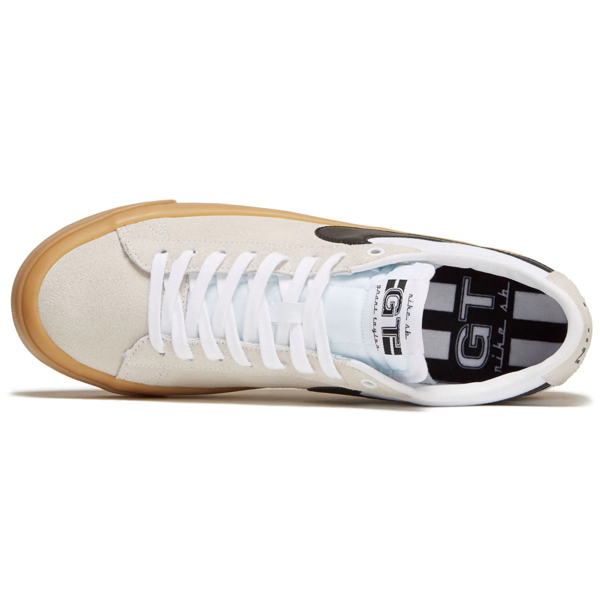 Nike SB Zoom Blazer Low Pro GT Shoes - White/Black/White/White - Image 3